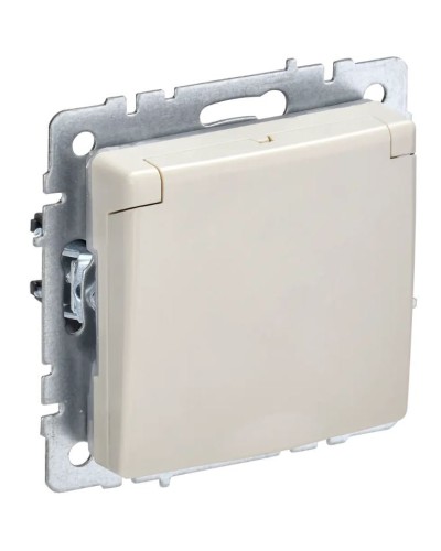 Розетка с з/к РСбш10-3-БрКр бежевый BRITE (BR-R16-16-K10). Розетка с заземлением с защитными шторками и крышкой. IEK в Перми