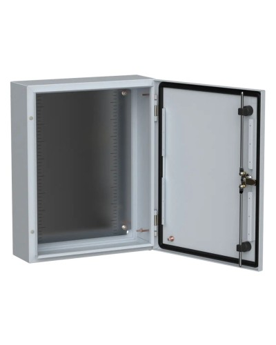 ЩМП-50.40.15 УХЛ1 IP66 500x400x150 TITAN 5 (TI5-10-N-050-040-015-66). Шкаф металлический с монтажной платой. IEK в Перми