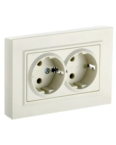 Розетка 2-местная с з/к РСш12-3-БрКр бежевый BRITE (BR-R24-16-K10-F). Розетка с заземлением с защитными шторками в сборе. IEK в Перми