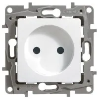 Розетка 2К ETIKA, белая (672220). Розетка. LegranD